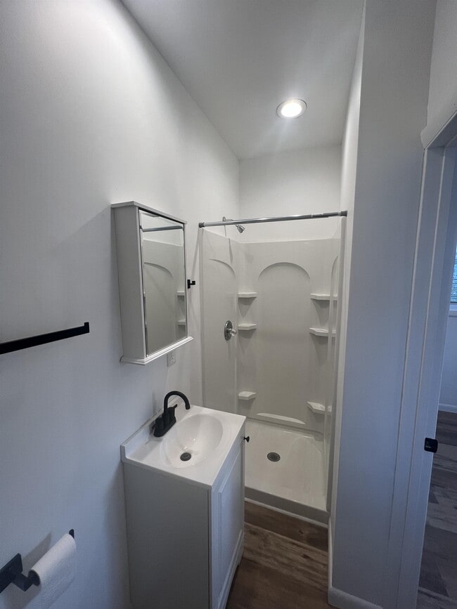 Building Photo - 151 Northside Dr