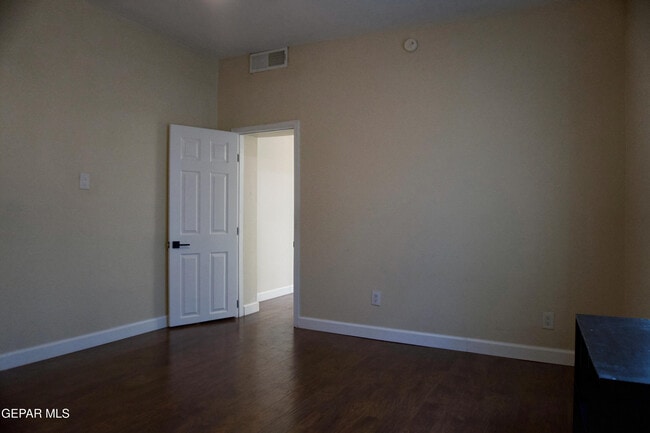 Building Photo - 9401 Pavo Ln