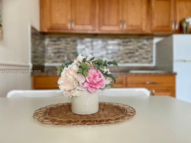 Building Photo - 6484 Indian Creek Dr