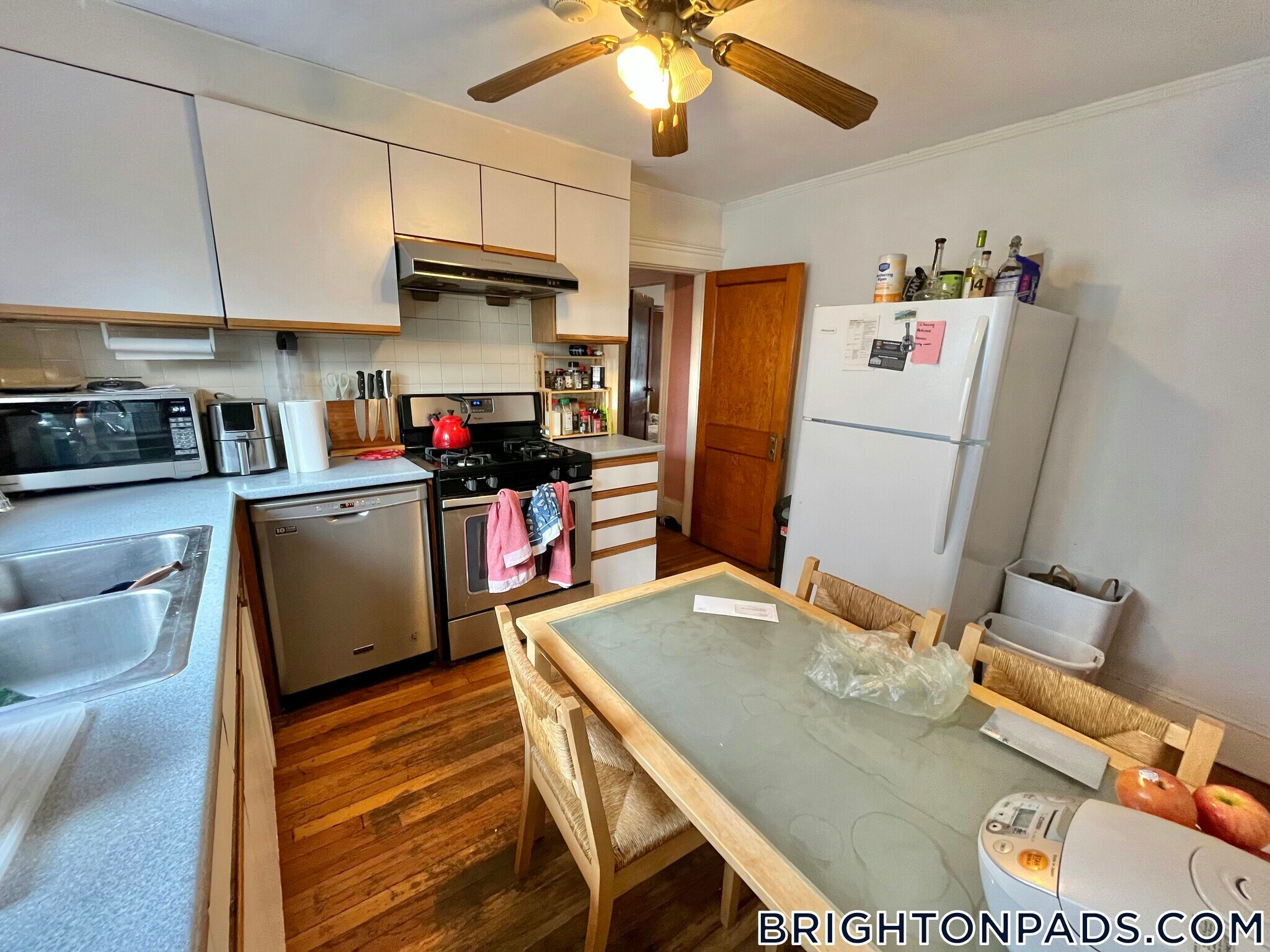 Building Photo - 121 Murdock St