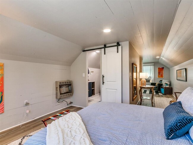 Building Photo - 734 Boyd St