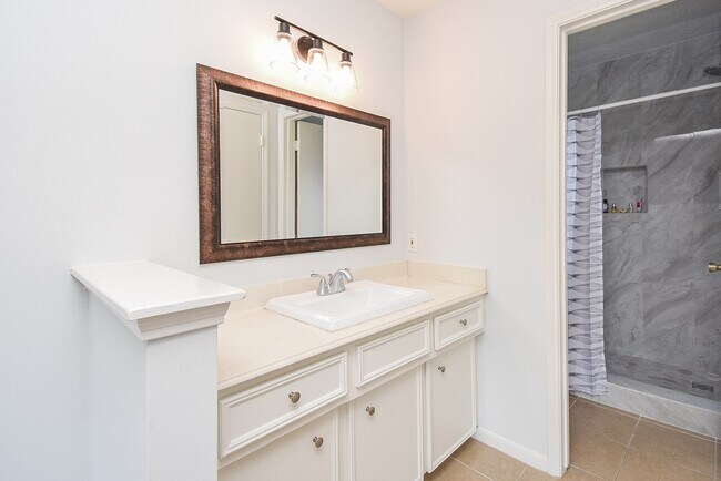 Building Photo - 22743 Red River Dr