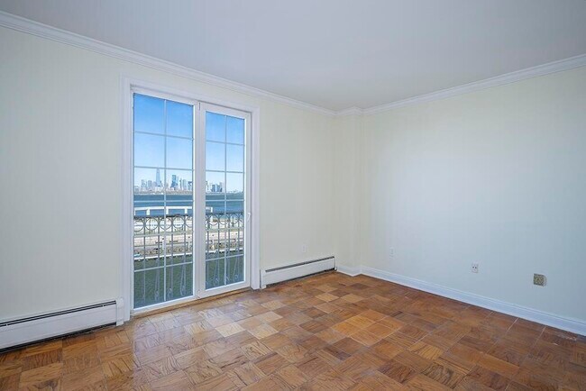 Building Photo - 109 Shearwater Ct E