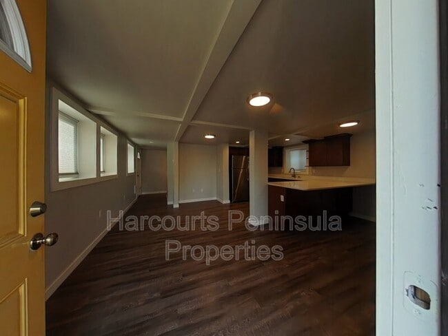 Building Photo - 1225 11th St