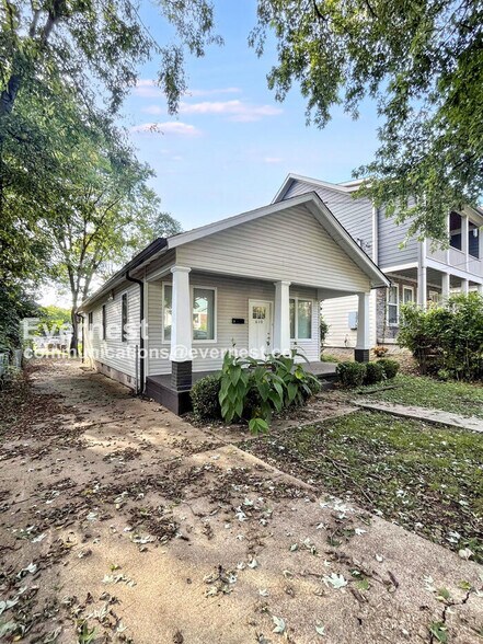 Building Photo - 610 N 9th St
