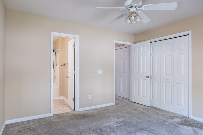 Building Photo - 1801 Trailwood Heights Ln