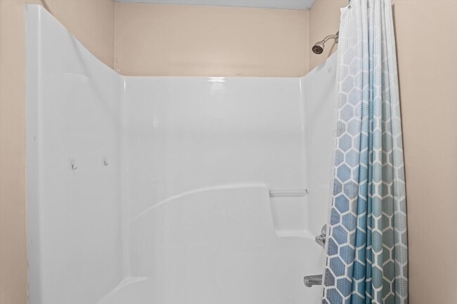Building Photo - 4117 Chastain Dr