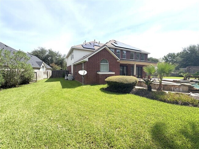Building Photo - 11502 Bay Ledge Dr