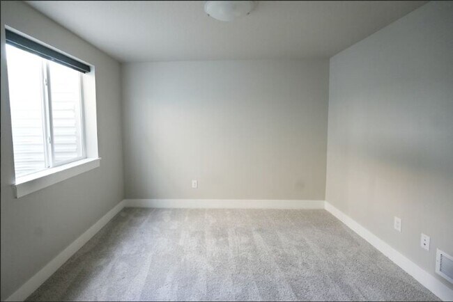 Building Photo - Modern 3-Bedroom Ranch in Grimes – Availab...