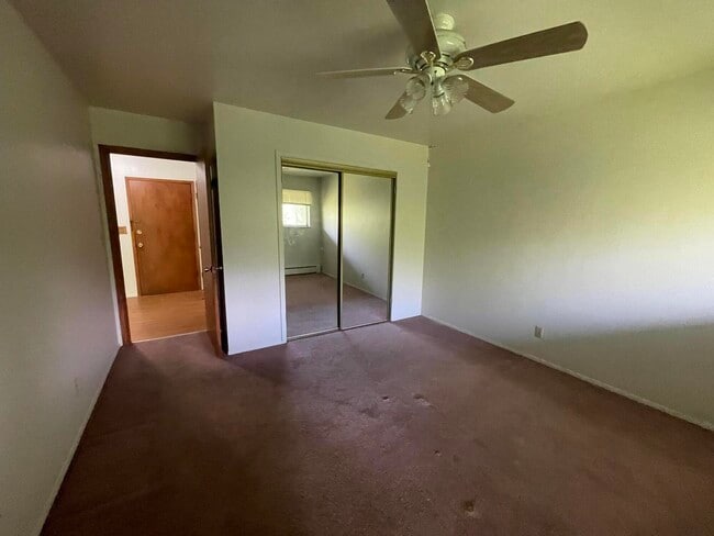 Building Photo - 3811 S 35th St