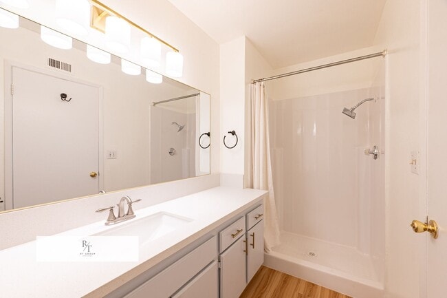 Building Photo - Beautiful 3BR/2BA Condo in Diamond Bar | Walnut Valley School District