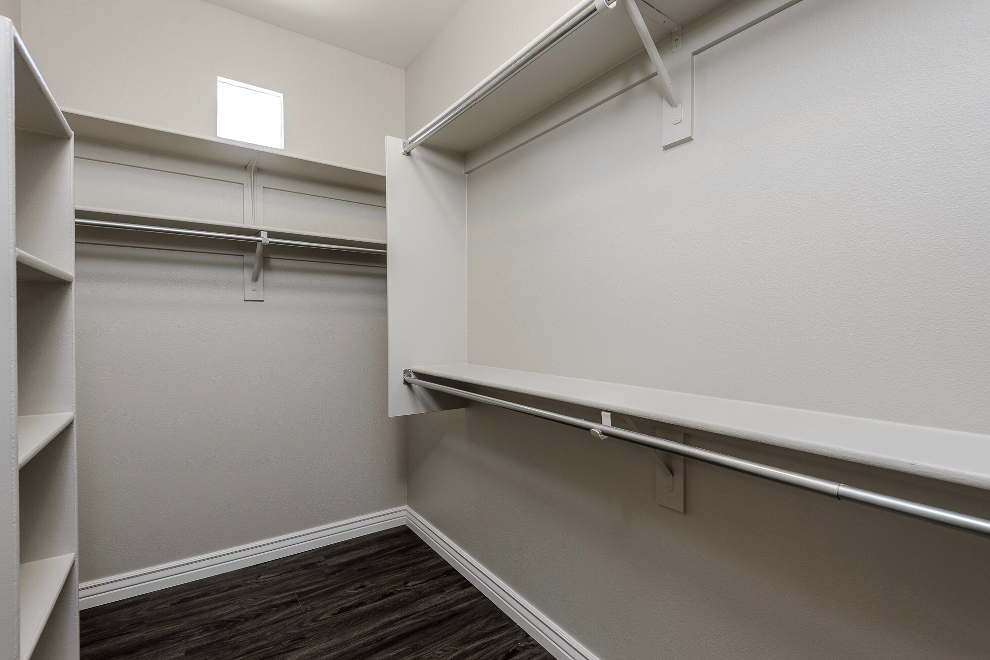 Building Photo - 9550 E Thunderbird Rd