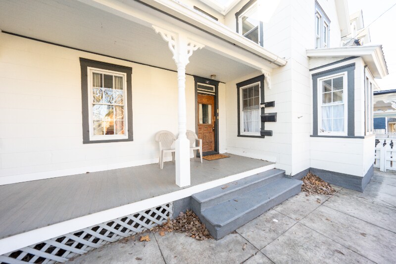 Building Photo - 517 High St