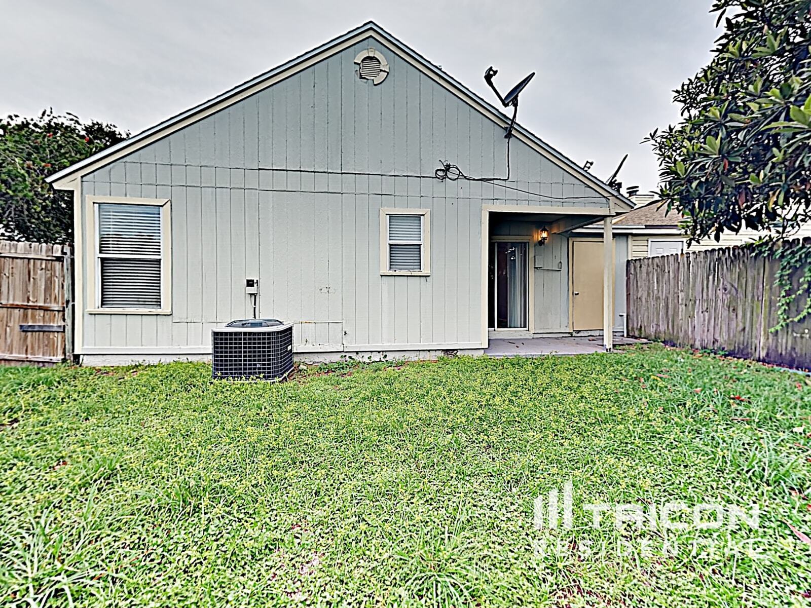 Building Photo - 115 Naugatuck Dr
