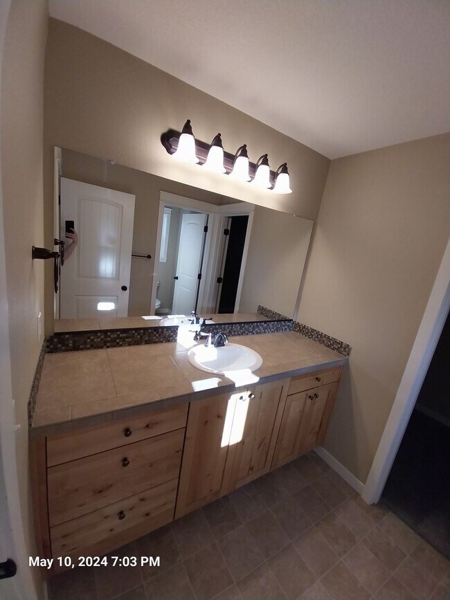 Building Photo - 1011 Millwright Ave