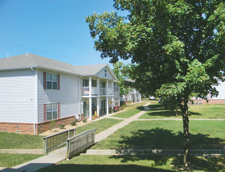 Holly Ridge Apartments Nixa, MO Apartment Finder