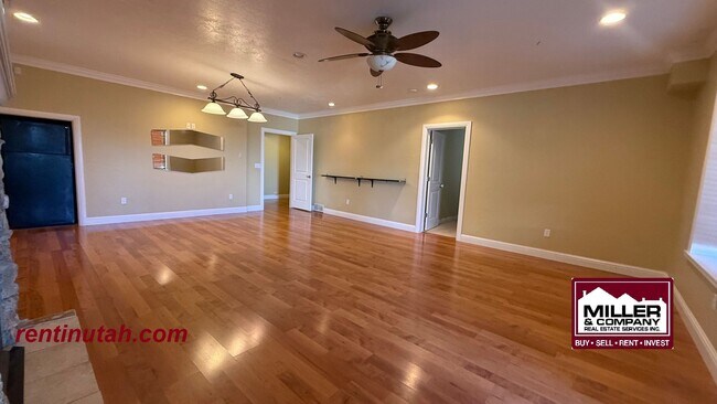 Building Photo - 10234 Eagle Cliff Way