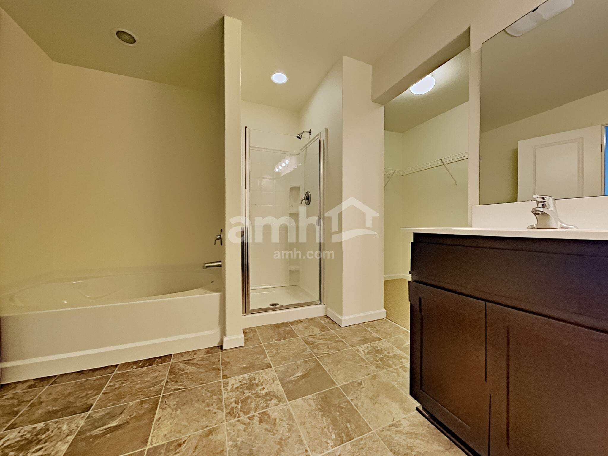 Building Photo - 2159 NW Woodland Dr