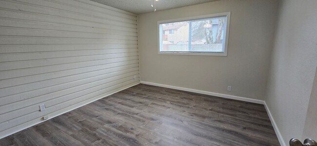 Building Photo - 2871ap