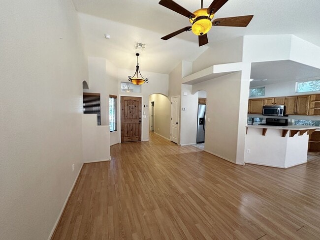 Building Photo - SINGLE STORY 3 BEDROOM IN NORTHWEST CENTEN...