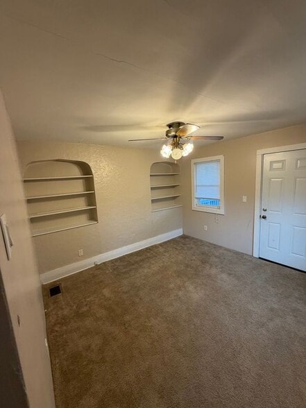 Building Photo - 20 N Pine St