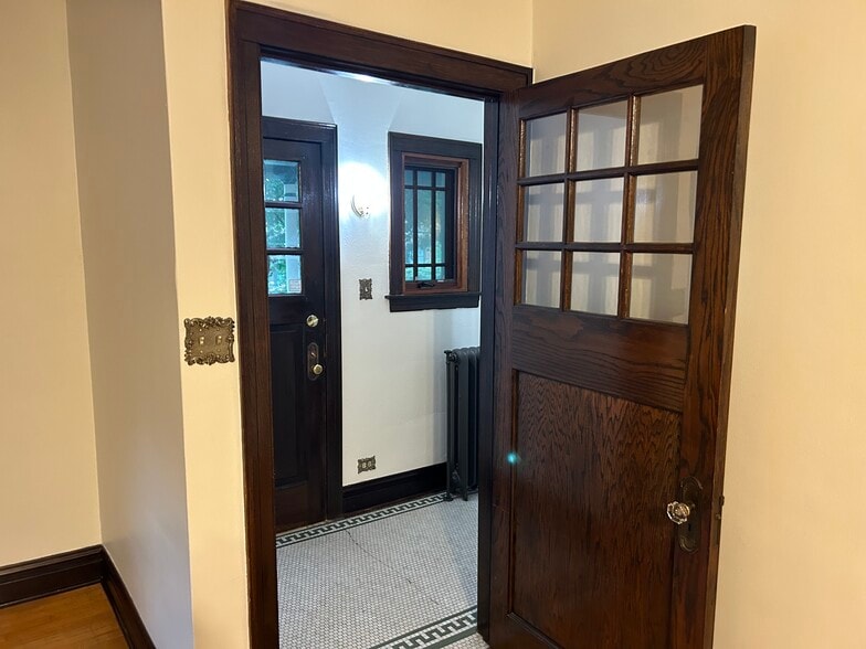 Foyer with roomy coat closet - 220 W Harris Ave