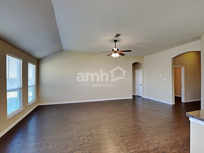 Building Photo - 1232 Rosedale Springs Ln