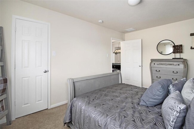 Building Photo - 6943 Moonrise Lane