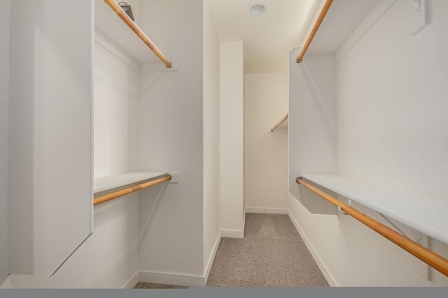 Building Photo - 5552 S Dillon