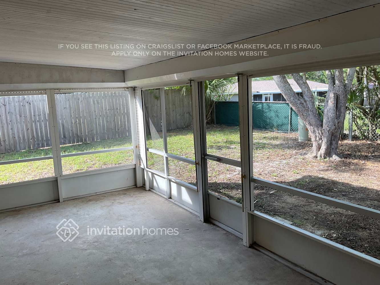 Building Photo - 143 Hidden Lake Dr