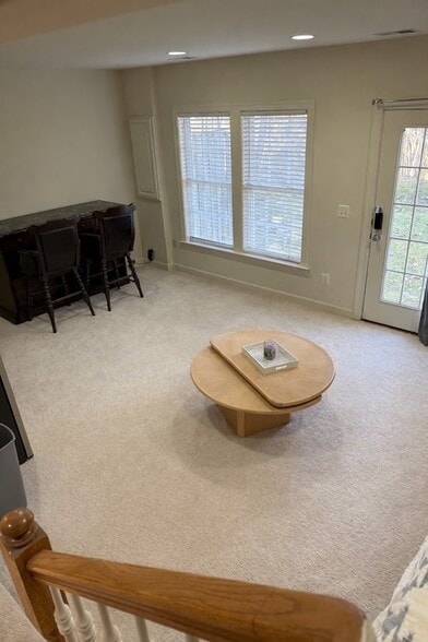 Building Photo - 9211 Point Replete Dr