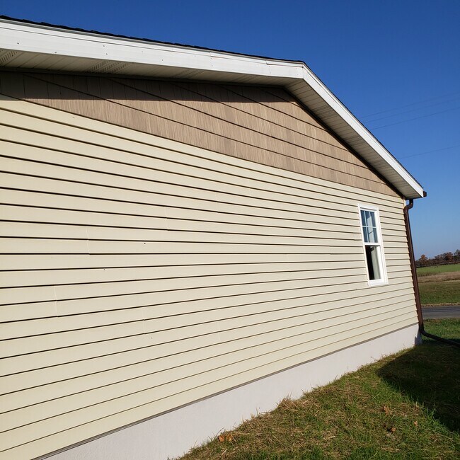 East corner - 10561 W 800 N