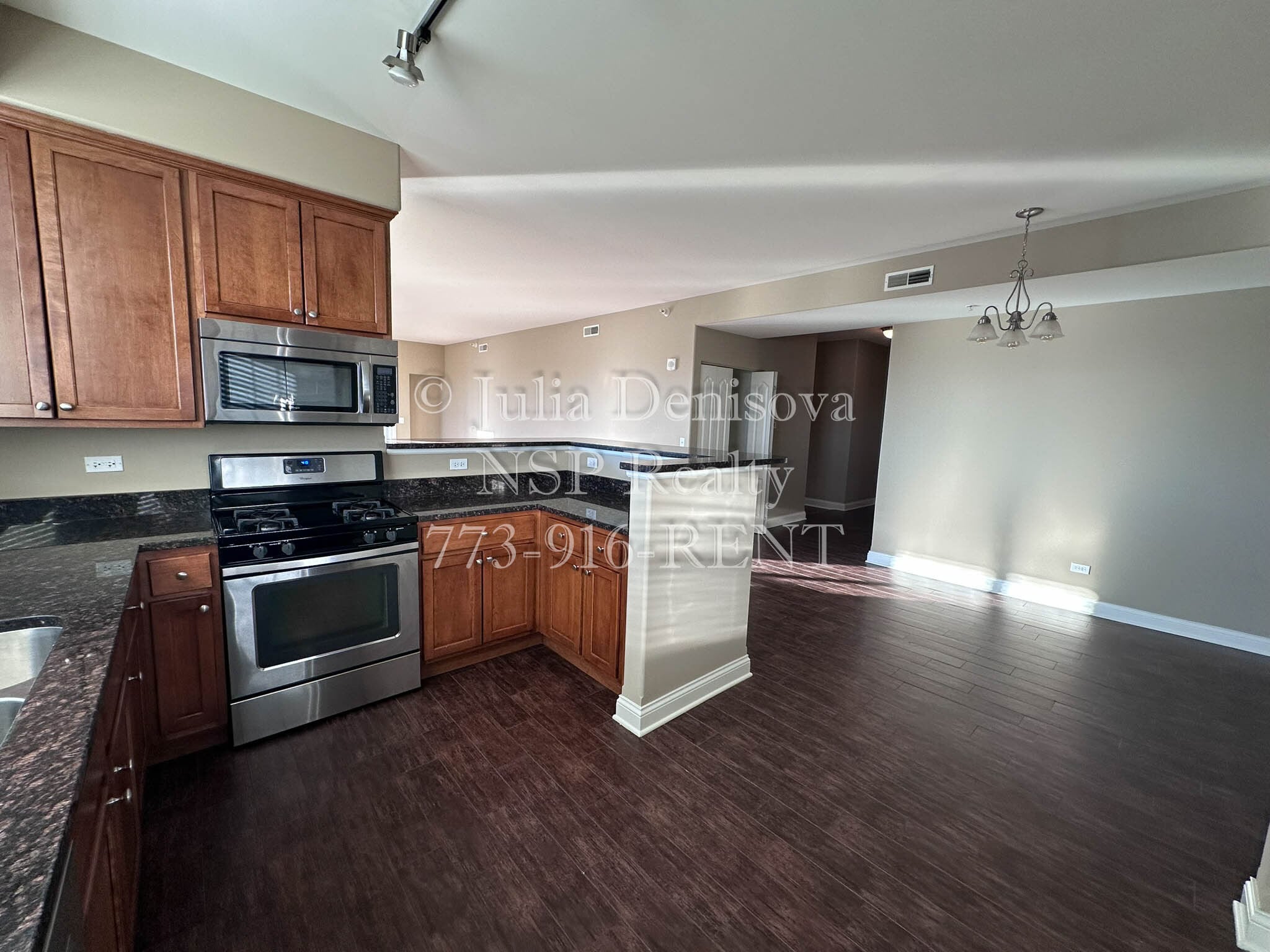 Building Photo - 1 Itasca Pl