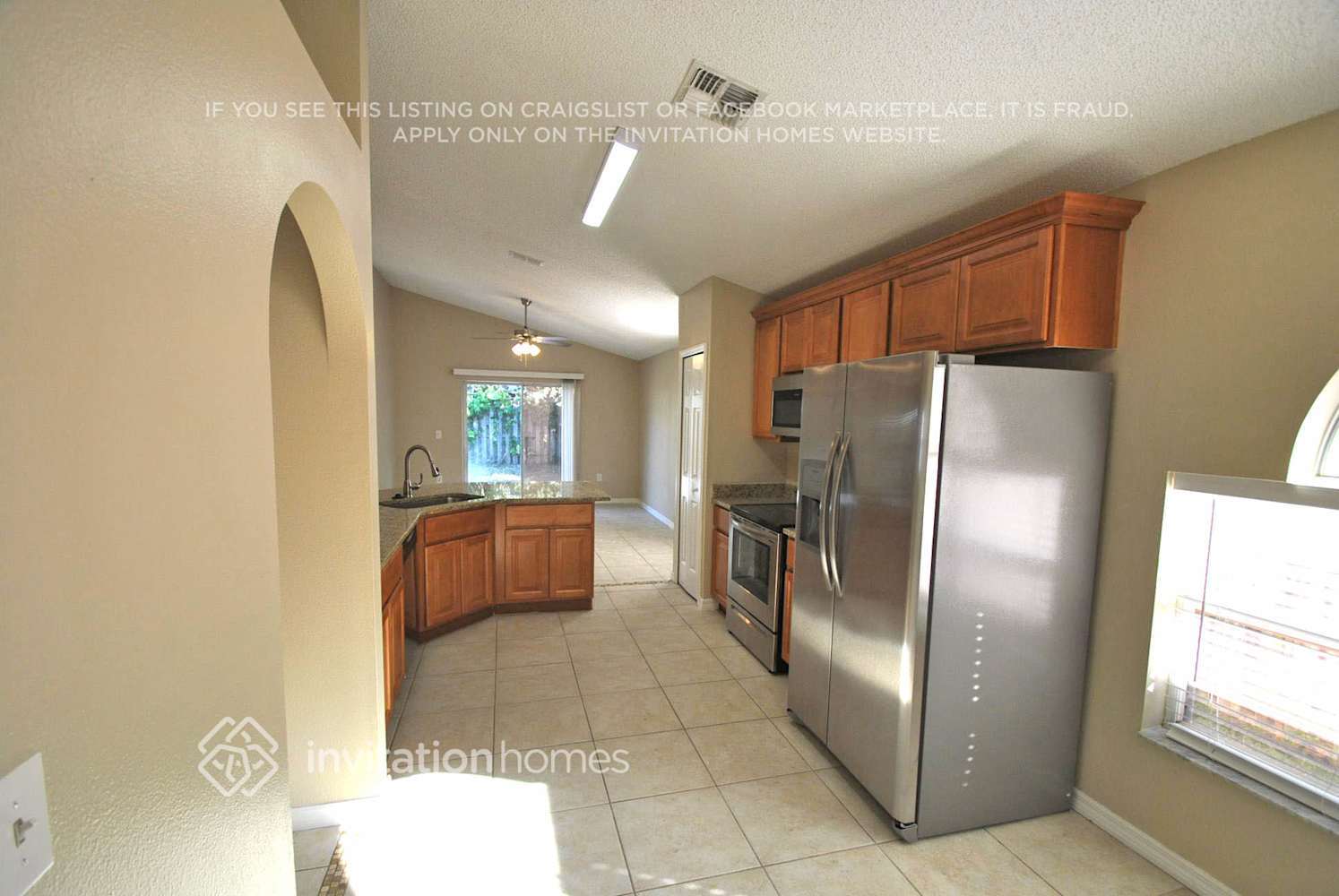 Building Photo - 6879 Raccoon Ct