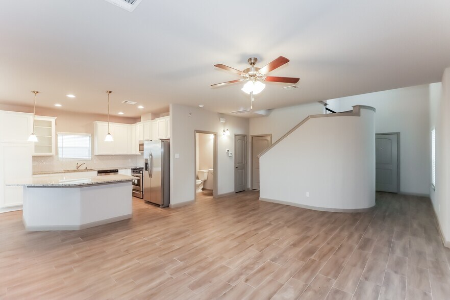 Building Photo - 21343 Cypress Conifer Dr