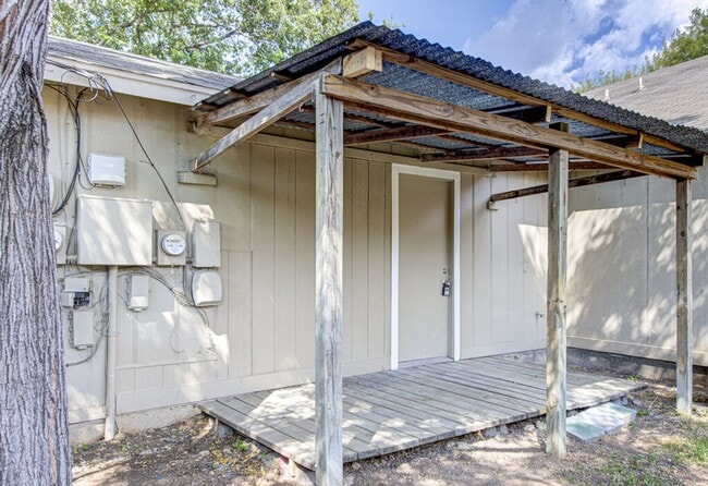 Building Photo - 8120 West Gate Blvd