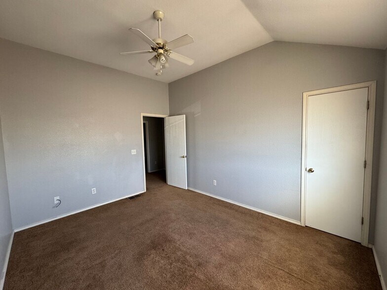 Building Photo - 4001 Doraine Ct