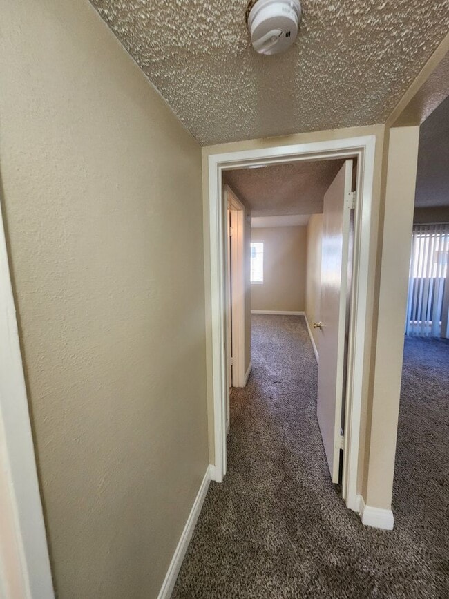 Building Photo - 2750 S Durango Dr