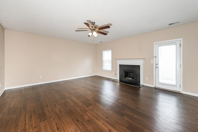 Building Photo - 4182 Arabian Way SW