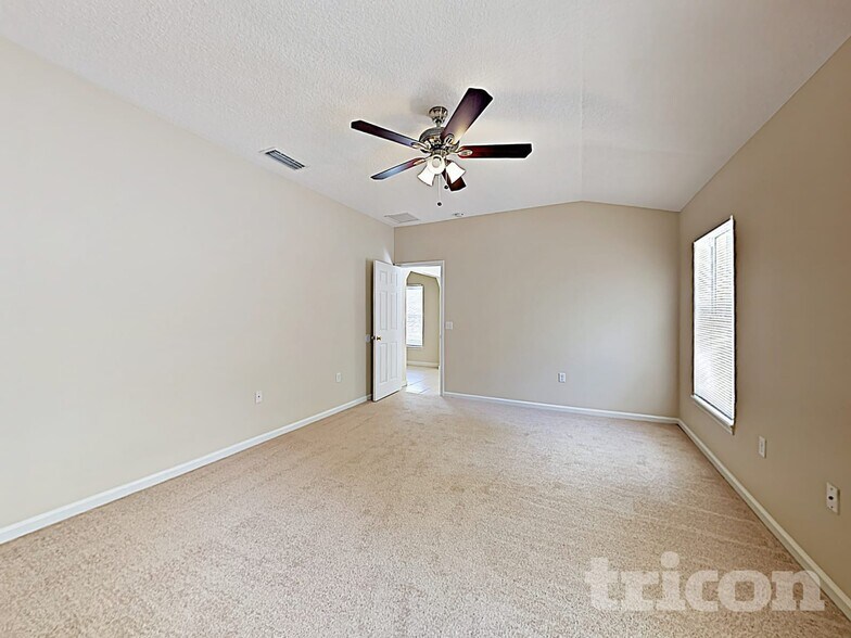 Building Photo - 5555 Village Pond Cir