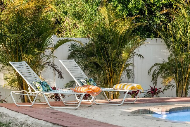 Building Photo - 2543 Sunny Breeze Ave