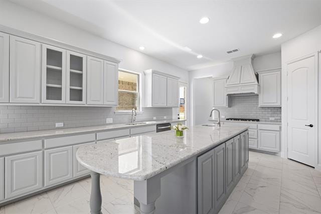 Building Photo - 1100 Grapevine Dr
