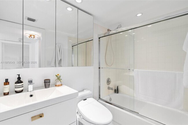 Building Photo - 8911 Collins Ave