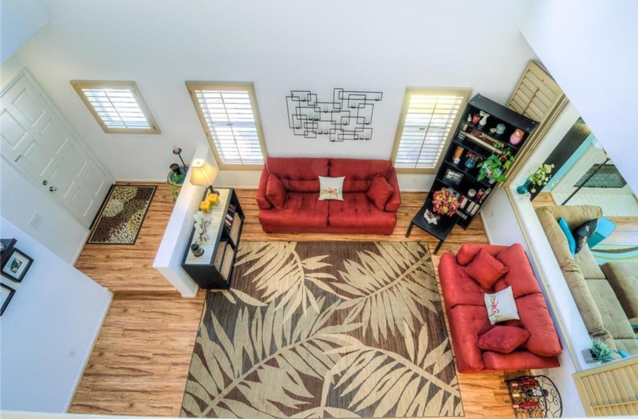 Building Photo - 933 S Lone Pine Ln