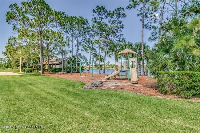 Building Photo - 3711 Peacock Dr