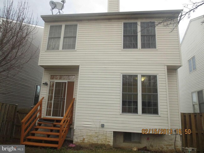 Building Photo - 6540 Creek Run Dr