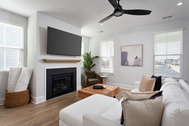 Building Photo - 1244 Trisail Ter