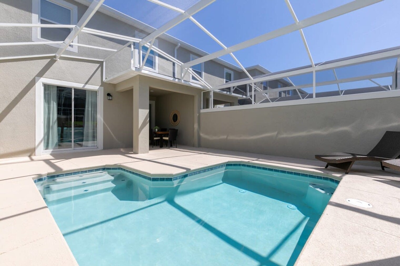 Building Photo - 994 Splash Shot Pl