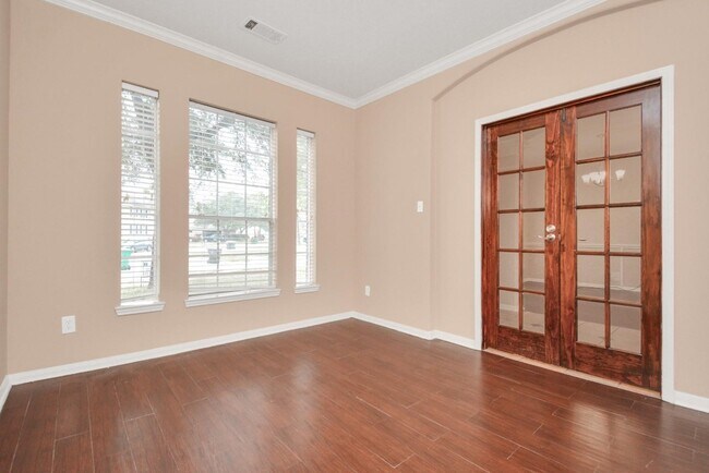 Building Photo - 174 Shiloh Dr