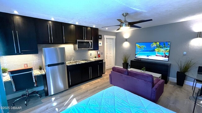 Building Photo - 236 N Keech St